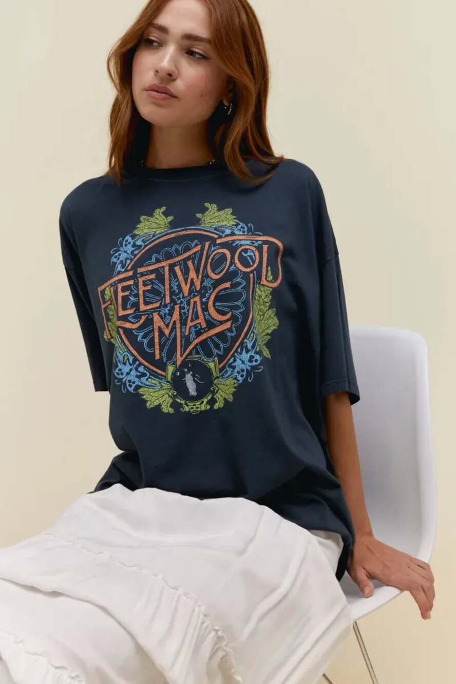 DAYDREAMER Fleetwood Mac Flower Crest OS Tee